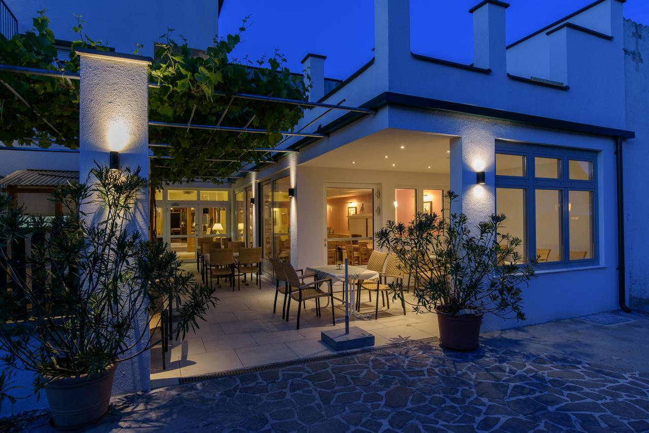 Hotel Zachs Sankt Margarethen im Burgenland Exterior photo
