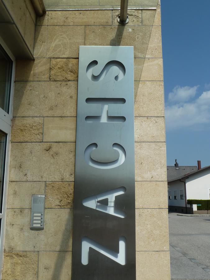 Hotel Zachs Sankt Margarethen im Burgenland Exterior photo